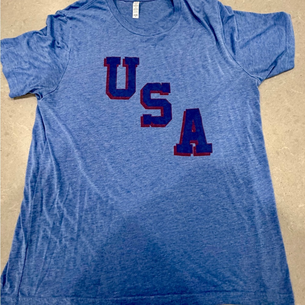 USA Blue Graphic Tee Men’s XL from smoke free pet free home